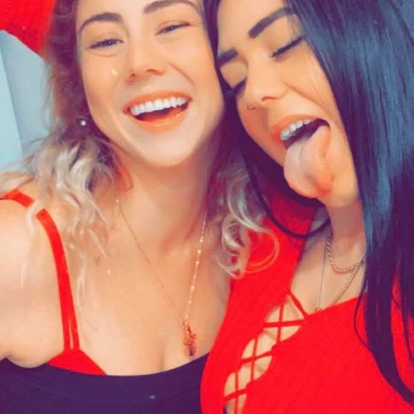 Meet your Posher, Roxanne - Picture 1 of 1